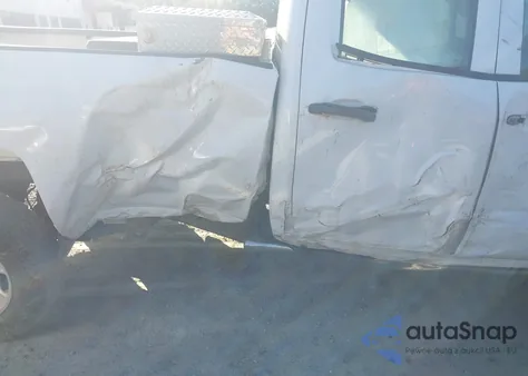 2015 Chevrolet Silverado 2500Hd Wt z USA, uszkodzony, nr VIN 1GC2CUEG9FZ116153